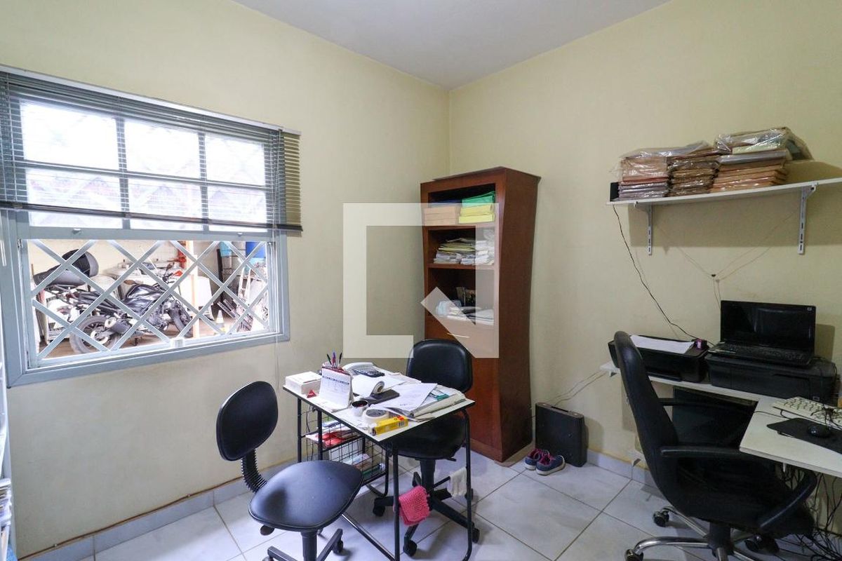 Casa à Venda - Jardim Planalto, 3 Quartos,  162 m2 em , Campinas - sp | SoloBR