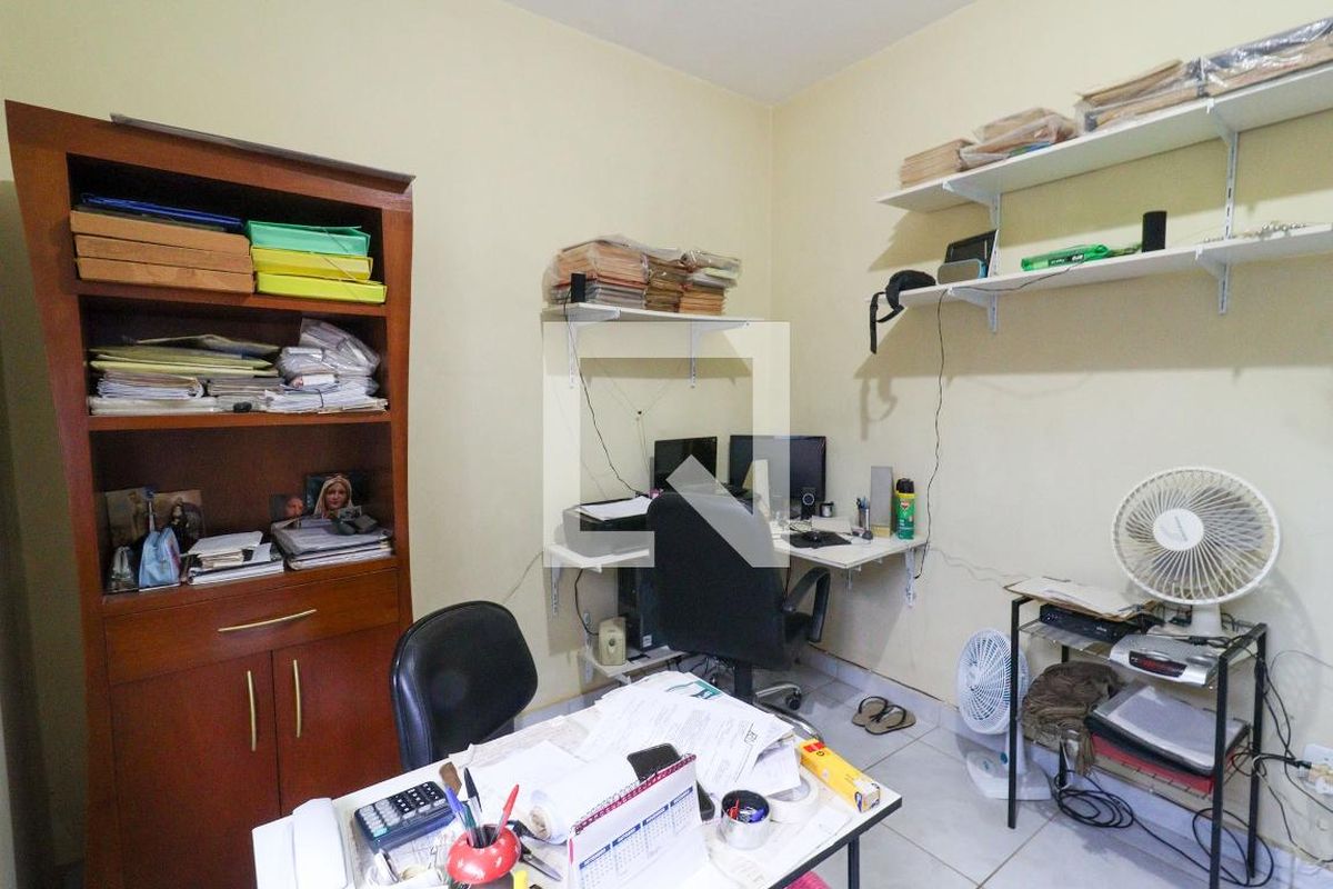 Casa à Venda - Jardim Planalto, 3 Quartos,  162 m2 em , Campinas - sp | SoloBR