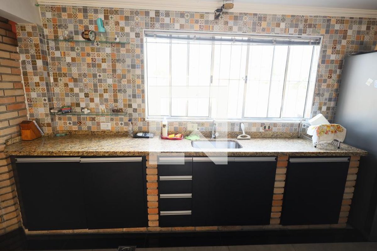 Casa, 4 quartos, 270 m² - Foto 51