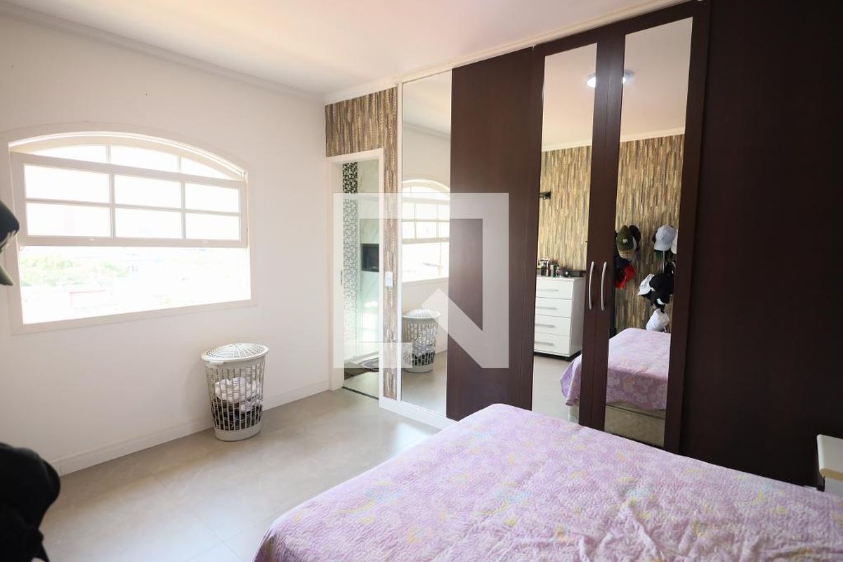 Casa, 4 quartos, 270 m² - Foto 12