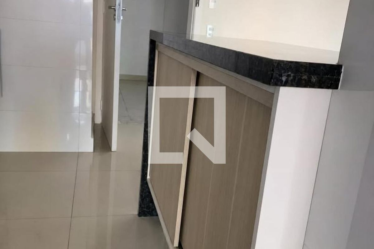 Apartamento à Venda - Centro, 2 Quartos,  67 m2 em , Campinas - sp | SoloBR