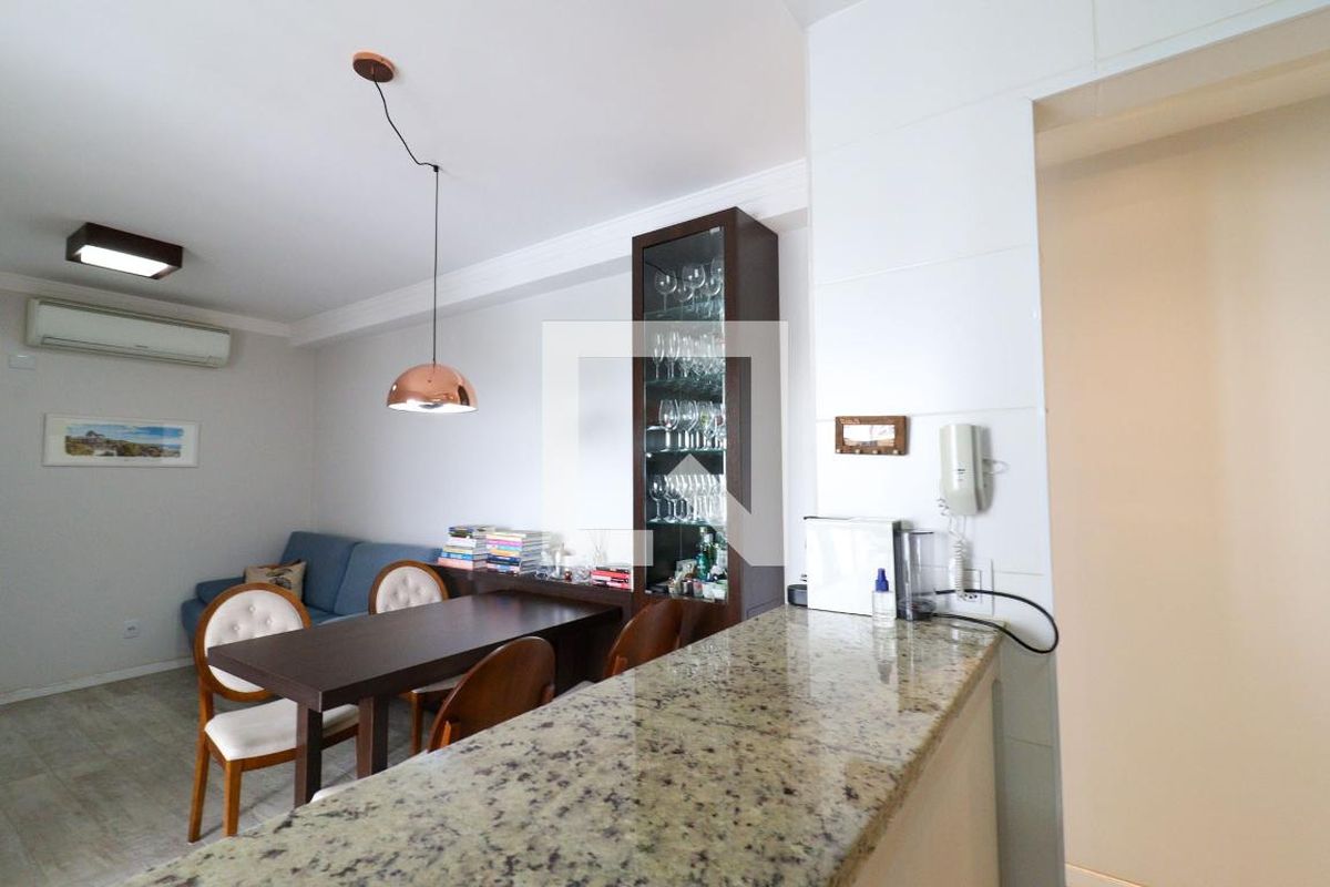 Apartamento à Venda - Mansões Santo Antônio, 2 Quartos,  65 m2 em , Campinas - sp | SoloBR