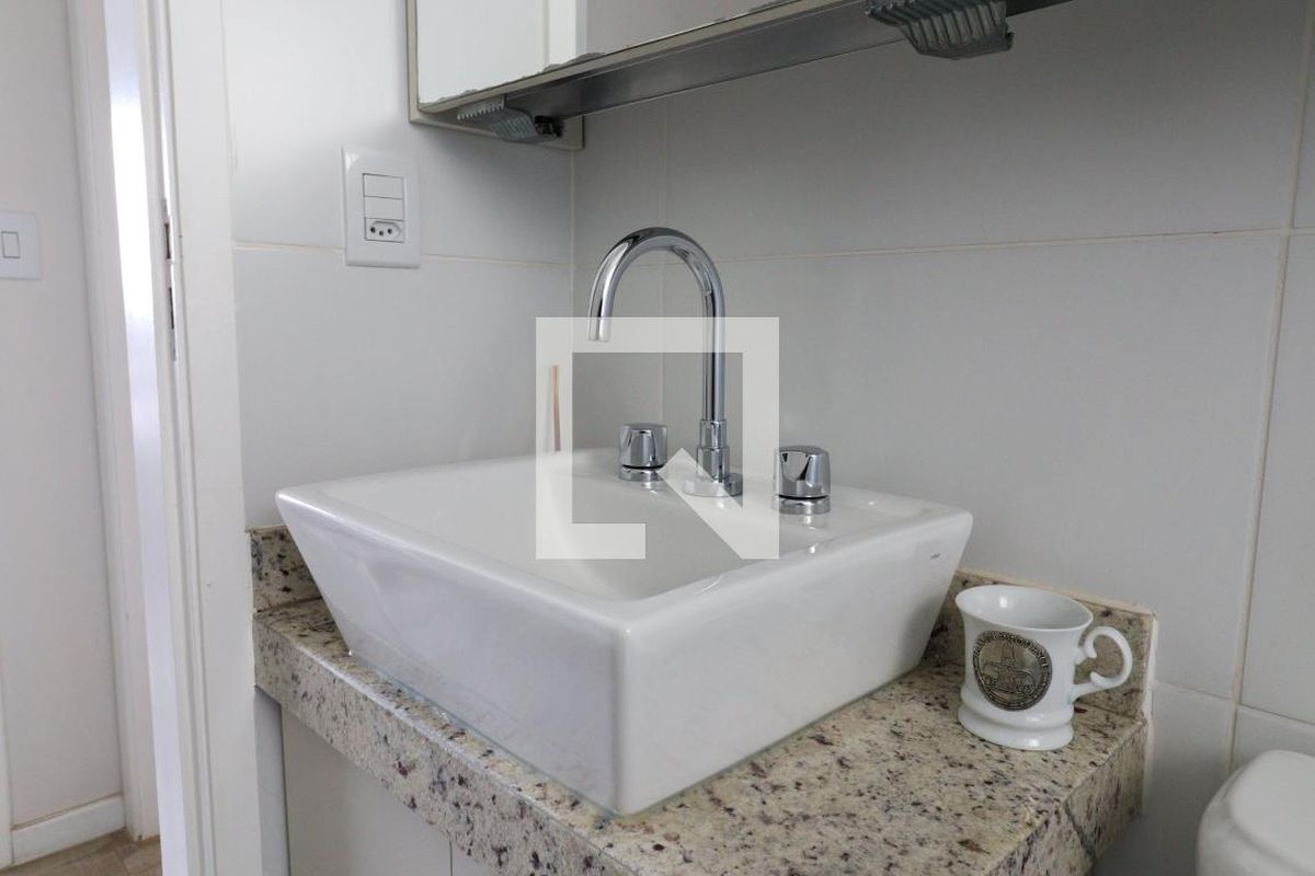 Apartamento à Venda - Mansões Santo Antônio, 2 Quartos,  65 m2 em , Campinas - sp | SoloBR