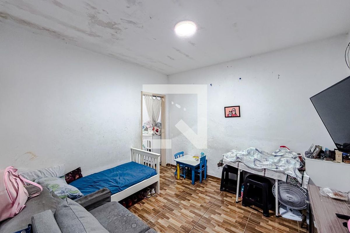 Casa, 1 quarto, 245 m² - Foto 1