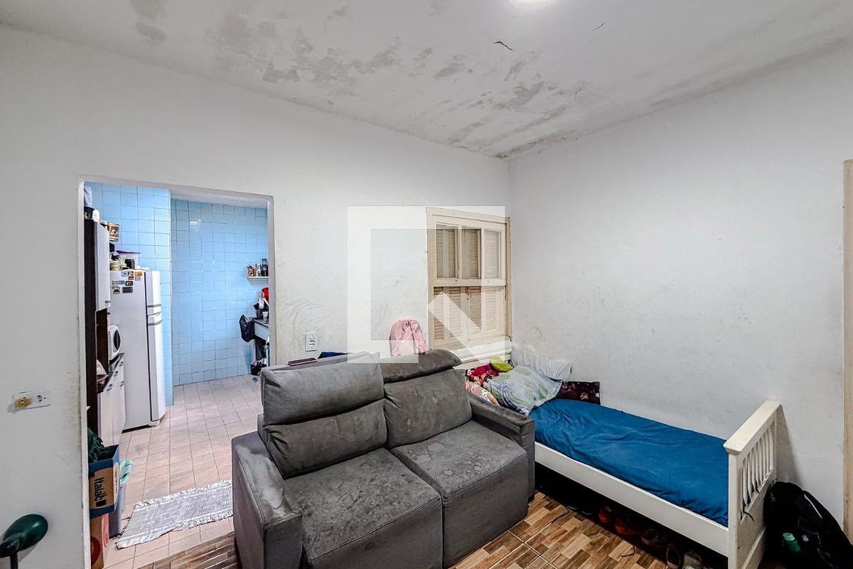 Casa, 1 quarto, 245 m² - Foto 2