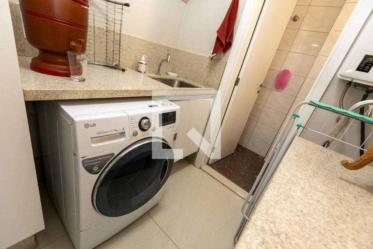 Apartamento à Venda - Mansões Santo Antônio, 3 Quartos,  105 m2 em , Campinas - sp | SoloBR