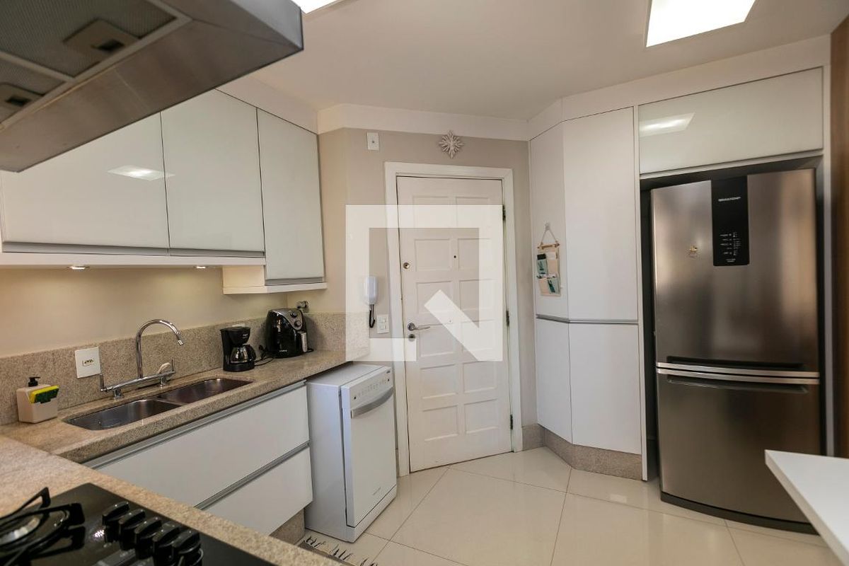 Apartamento à Venda - Mansões Santo Antônio, 3 Quartos,  105 m2 em , Campinas - sp | SoloBR