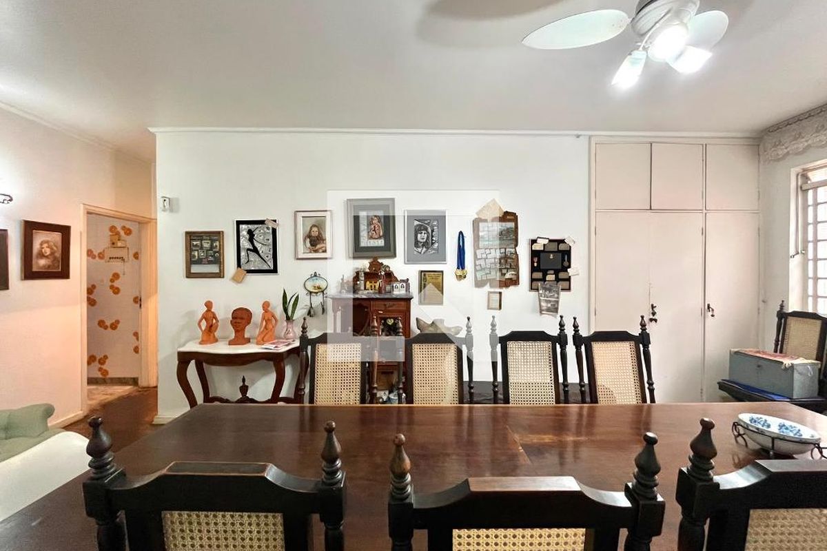 Casa à Venda - Guanabara, 4 Quartos,  301 m2 em , Campinas - sp | SoloBR