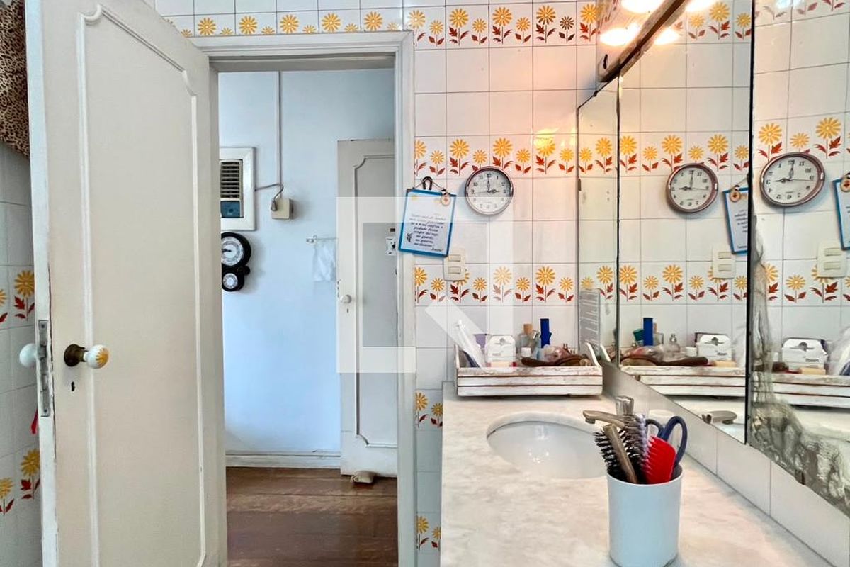 Casa à Venda - Guanabara, 4 Quartos,  301 m2 em , Campinas - sp | SoloBR