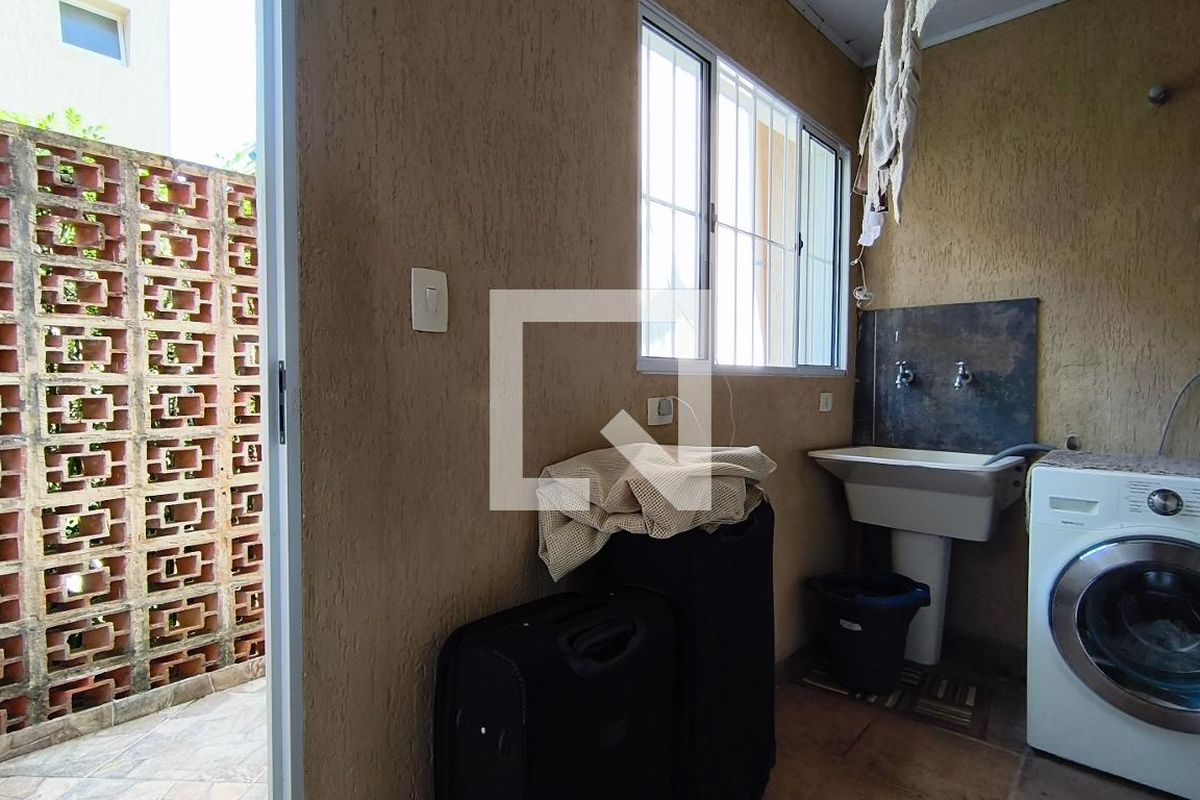 Casa, 2 quartos, 206 m² - Foto 57