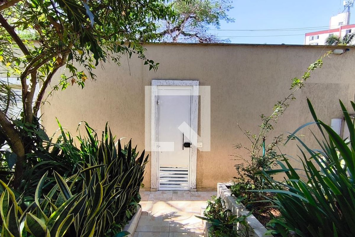 Casa, 2 quartos, 206 m² - Foto 76