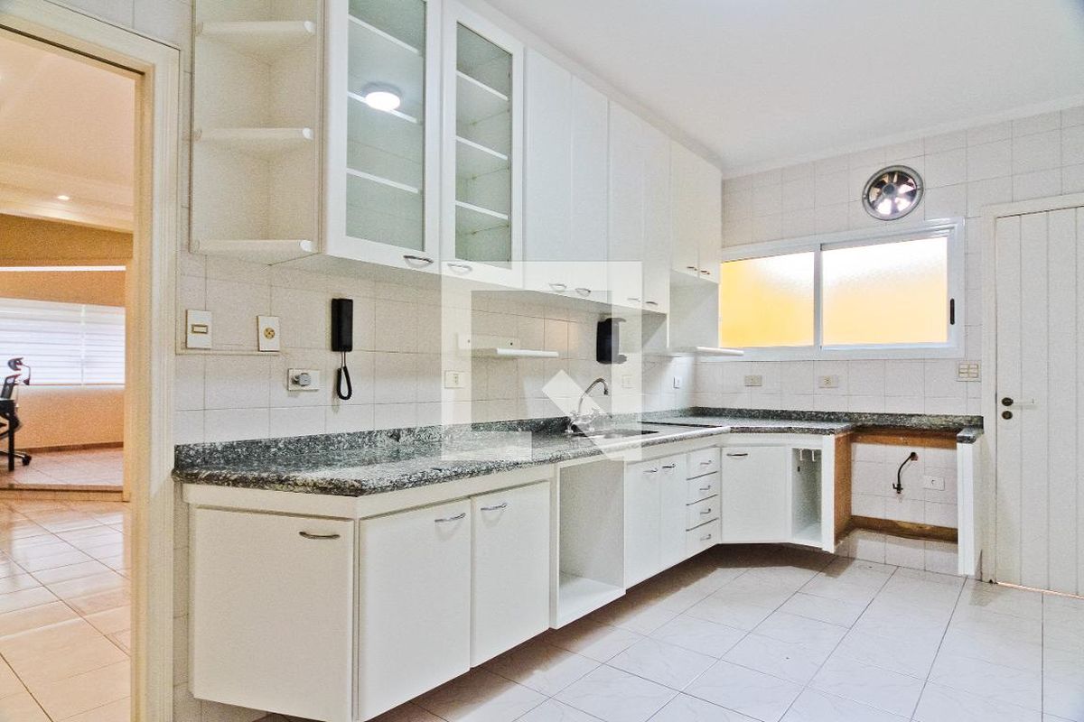 Casa, 3 quartos, 220 m² - Foto 33