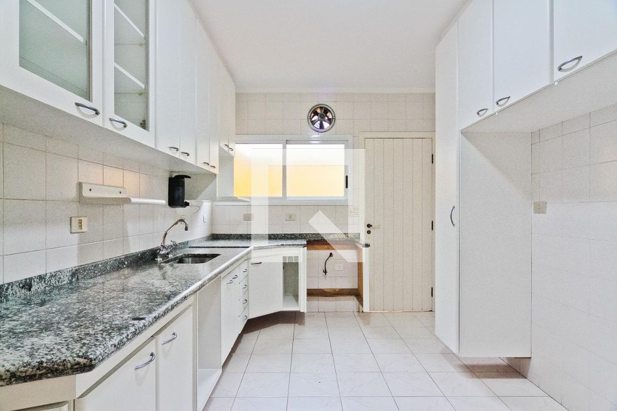 Casa, 3 quartos, 220 m² - Foto 34