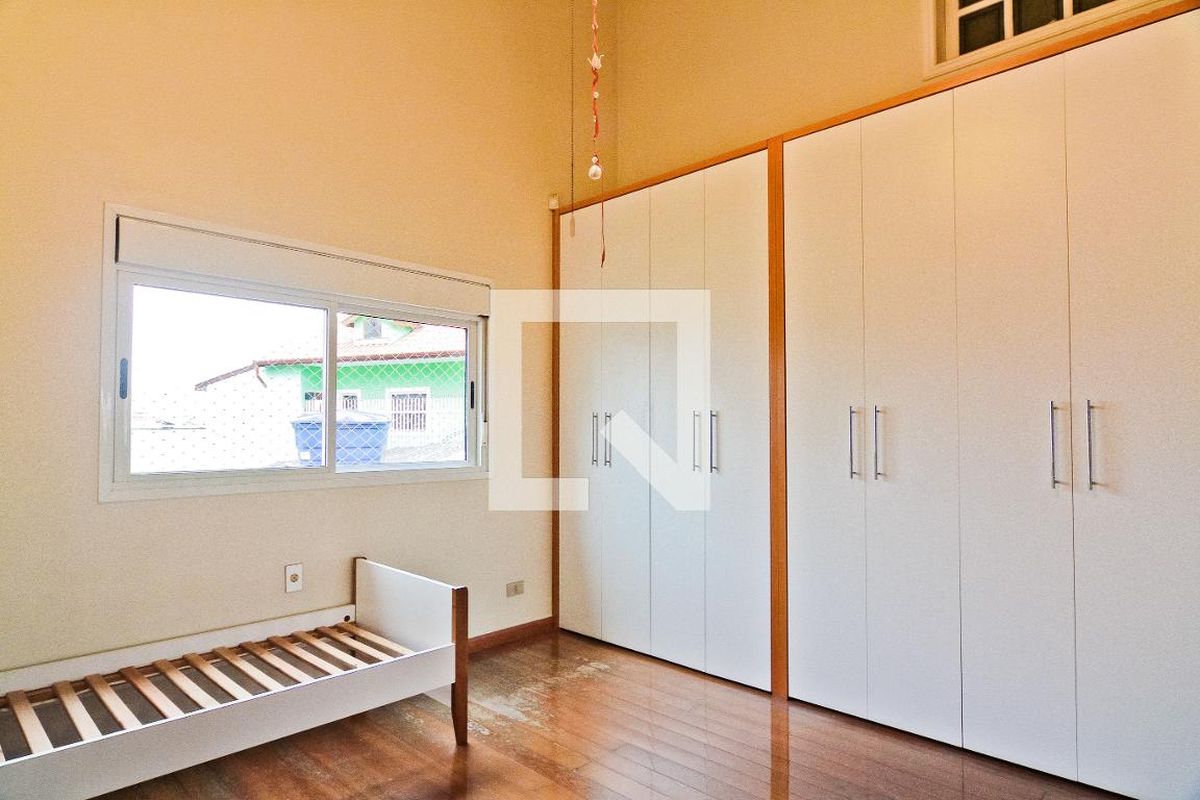 Casa, 3 quartos, 220 m² - Foto 13