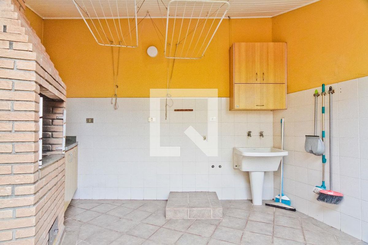 Casa, 3 quartos, 220 m² - Foto 37