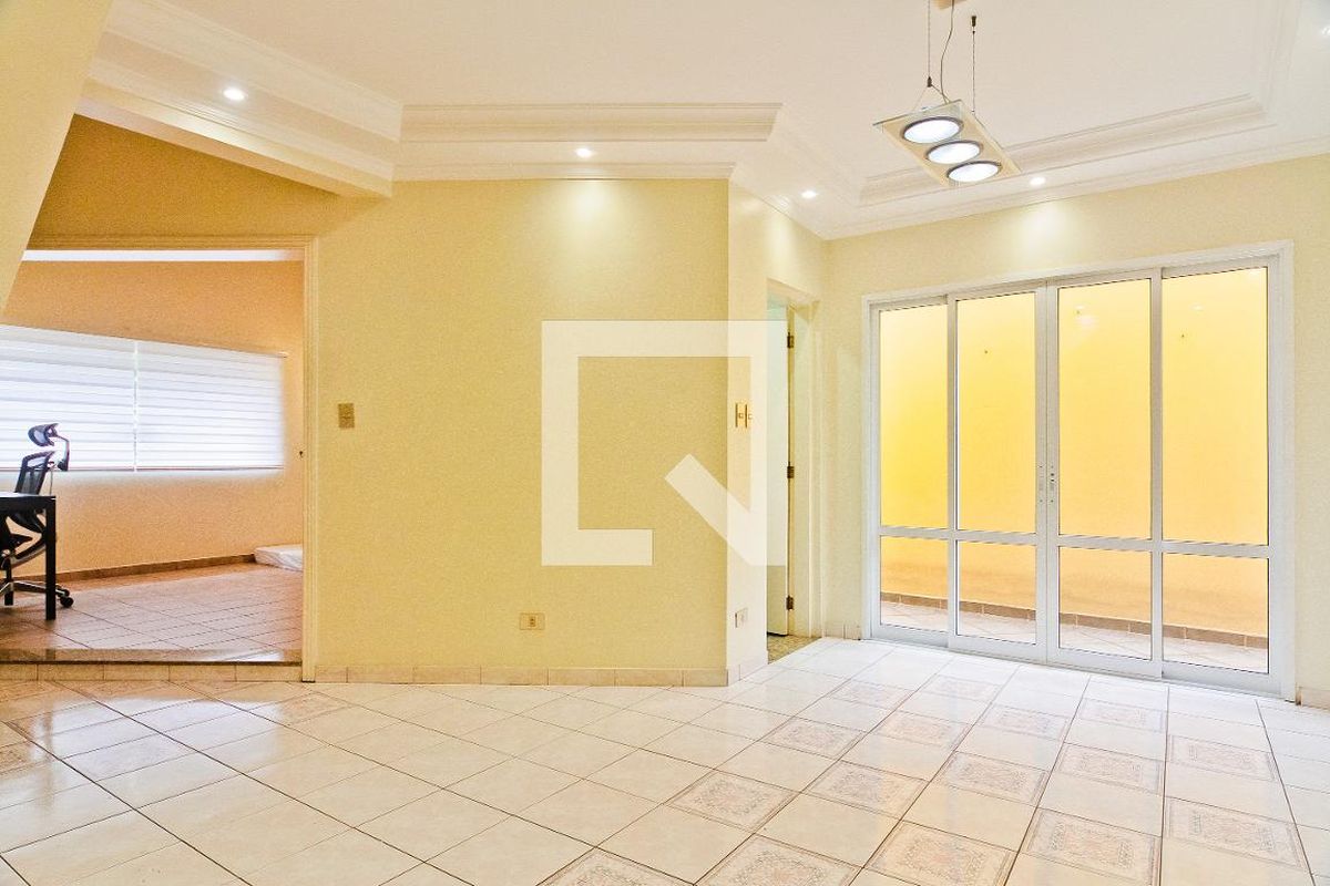 Casa, 3 quartos, 220 m² - Foto 2