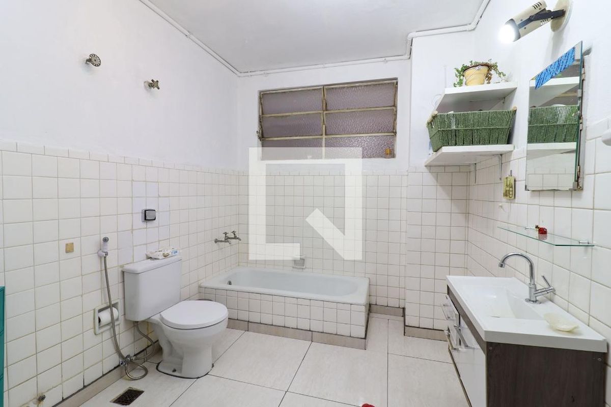 Apartamento à Venda - Bosque, 2 Quartos,  142 m2 em , Campinas - sp | SoloBR