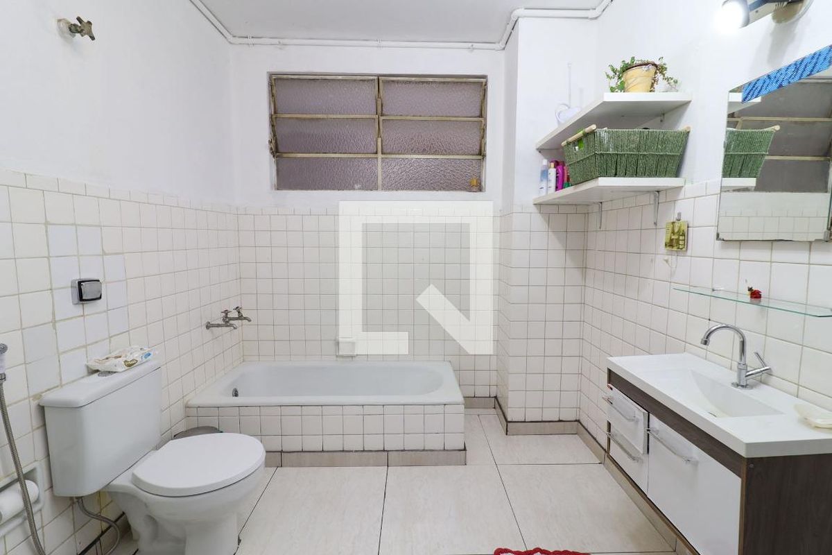 Apartamento à Venda - Bosque, 2 Quartos,  142 m2 em , Campinas - sp | SoloBR