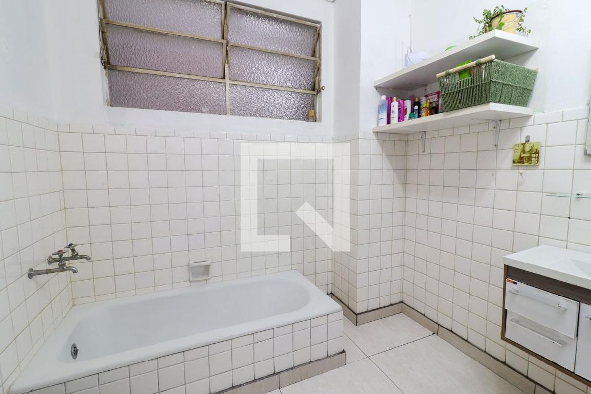 Apartamento à Venda - Bosque, 2 Quartos,  142 m2 em , Campinas - sp | SoloBR