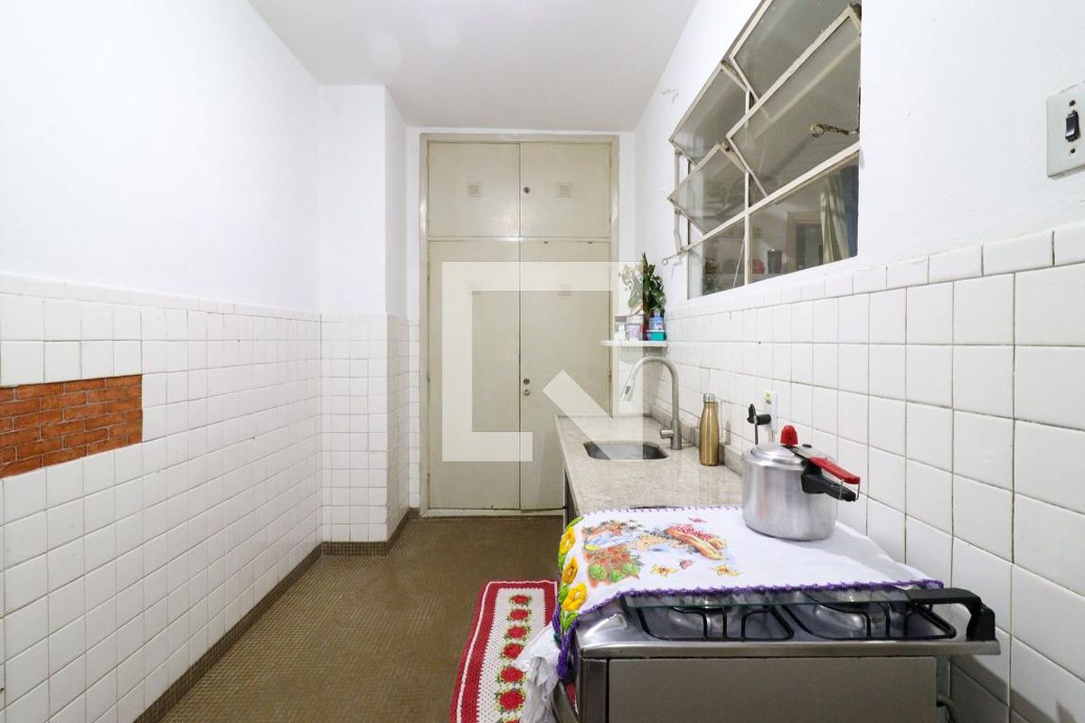 Apartamento à Venda - Bosque, 2 Quartos,  142 m2 em , Campinas - sp | SoloBR
