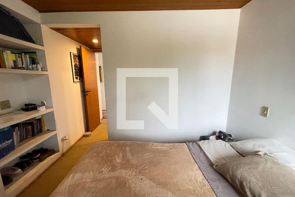 Casa, 4 quartos, 227 m² - Foto 60