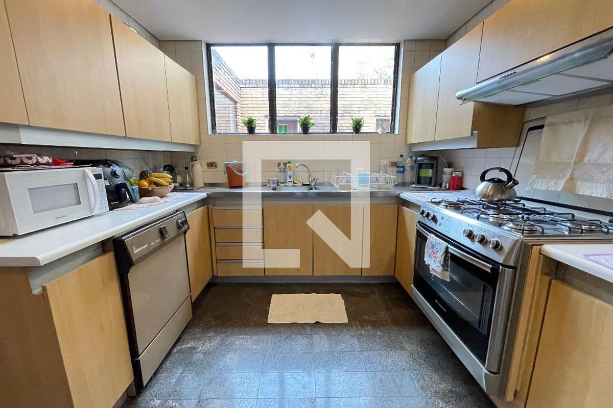 Casa, 4 quartos, 227 m² - Foto 32