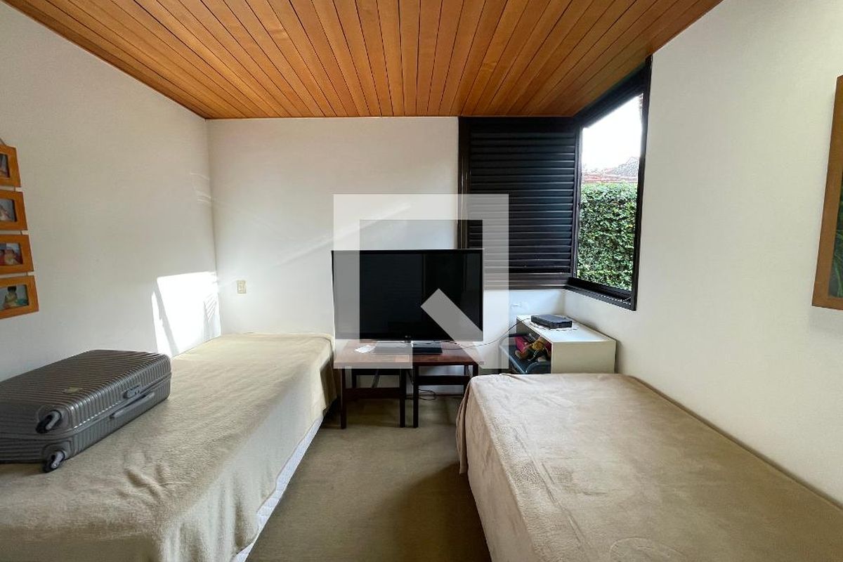Casa, 4 quartos, 227 m² - Foto 38