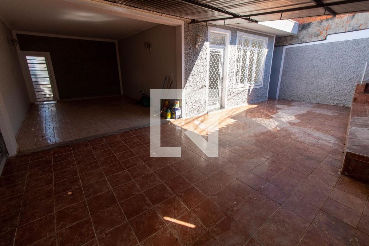 Casa à Venda - Jardim Chapadão, 4 Quartos,  211 m2 em , Campinas - sp | SoloBR