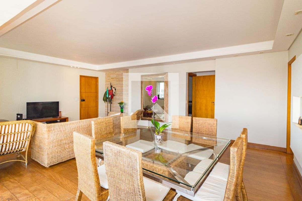 Apartamento, 3 quartos, 145 m² - Foto 1