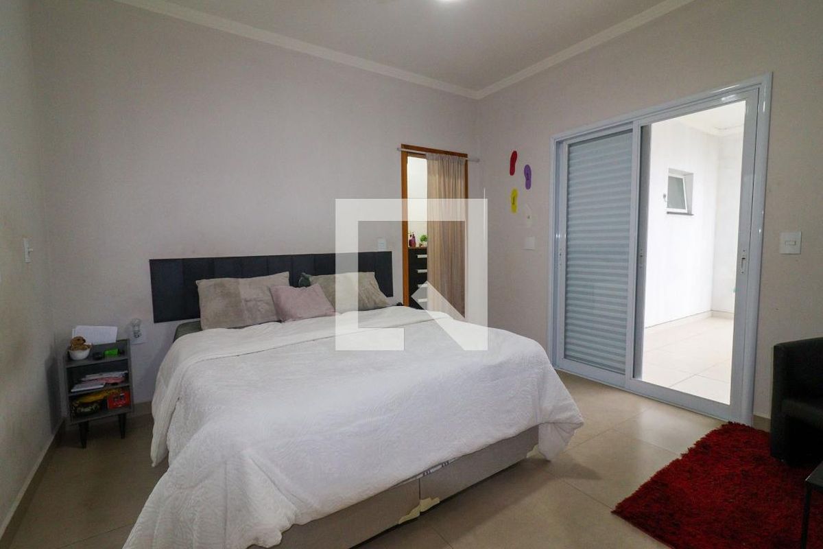 Casa à Venda - Barão Geraldo - Centro, 4 Quartos,  256 m2 em , Campinas - sp | SoloBR