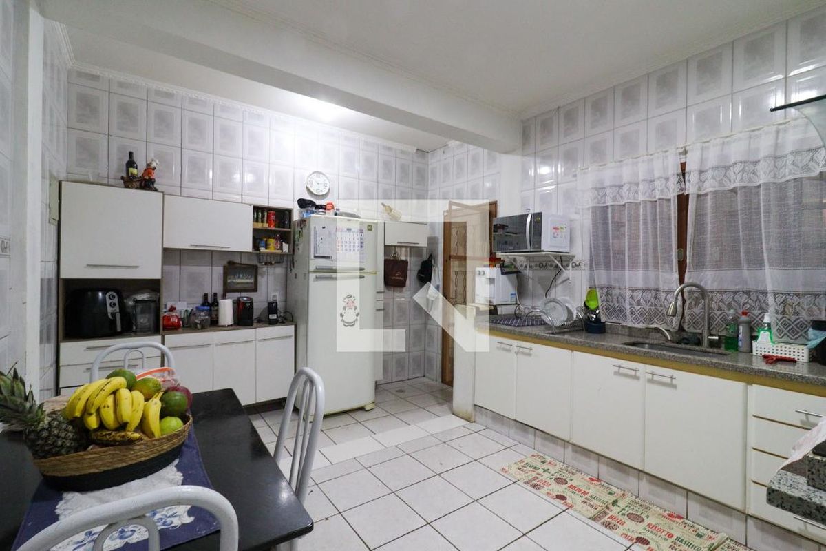 Casa à Venda - Barão Geraldo - Centro, 4 Quartos,  256 m2 em , Campinas - sp | SoloBR