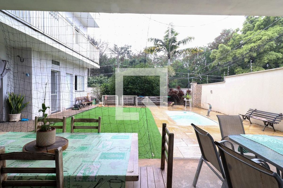 Casa à Venda - Barão Geraldo - Centro, 4 Quartos,  256 m2 em , Campinas - sp | SoloBR