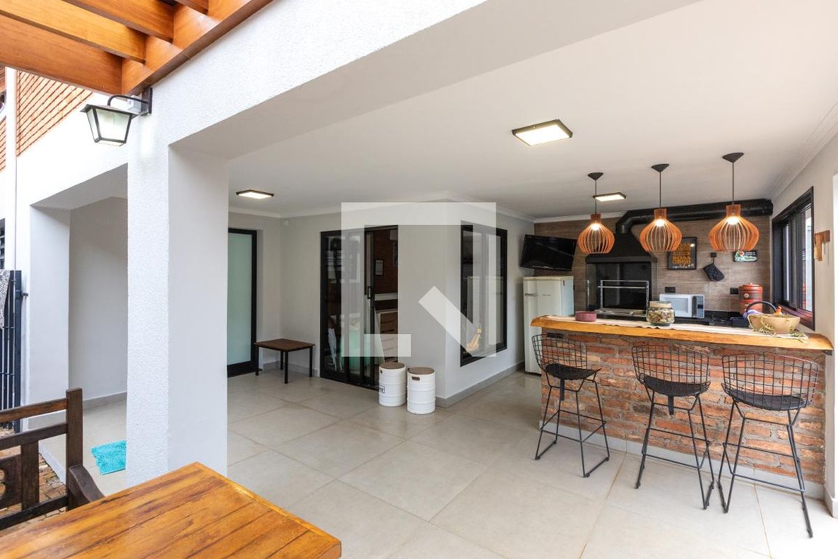 Casa à Venda - Jardim Flamboyant, 3 Quartos,  176 m2 em , Campinas - sp | SoloBR
