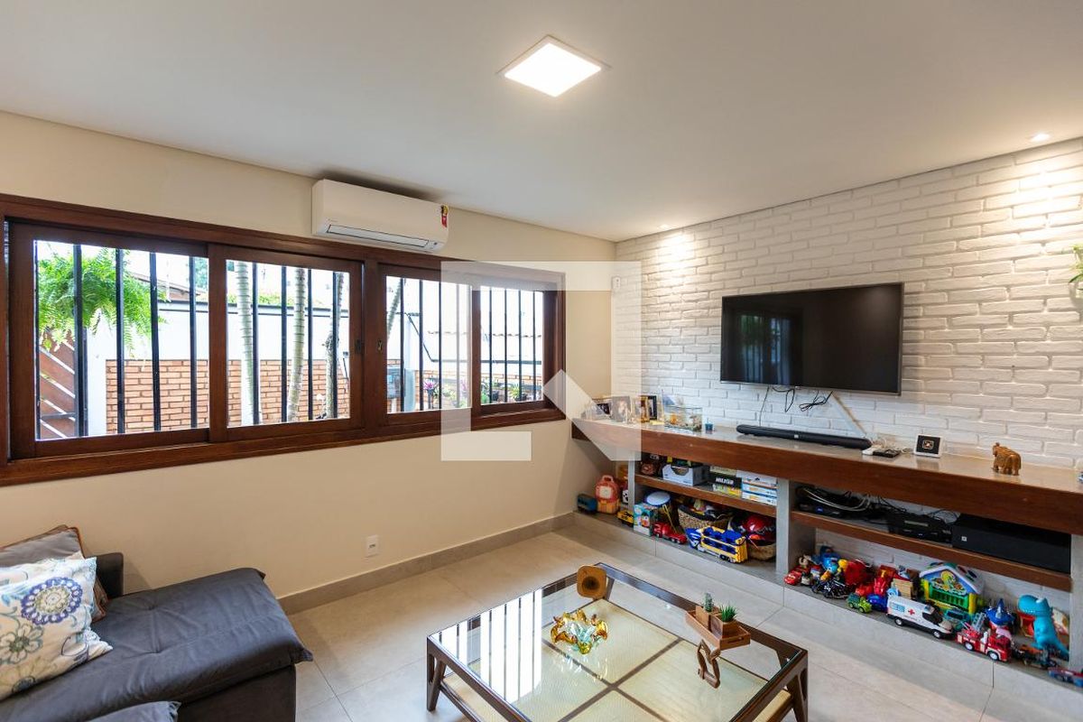 Casa à Venda - Jardim Flamboyant, 3 Quartos,  176 m2 em , Campinas - sp | SoloBR