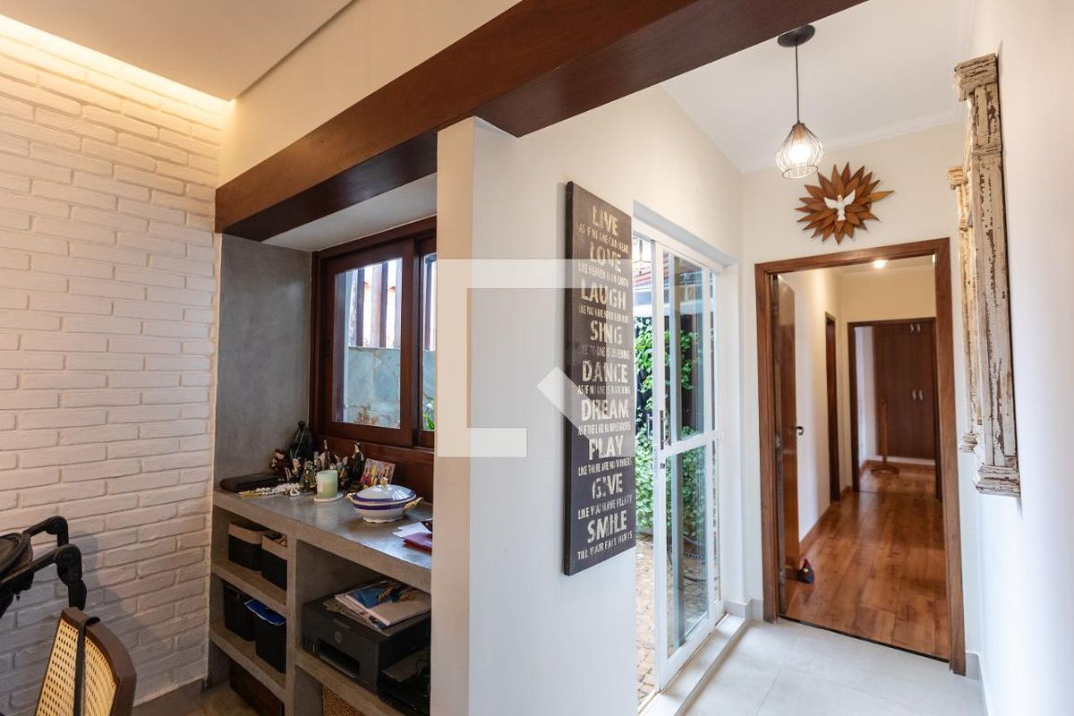 Casa à Venda - Jardim Flamboyant, 3 Quartos,  176 m2 em , Campinas - sp | SoloBR