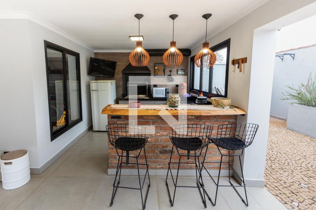 Casa à Venda - Jardim Flamboyant, 3 Quartos,  176 m2 em , Campinas - sp | SoloBR