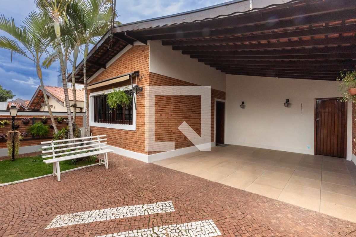Casa à Venda - Jardim Flamboyant, 3 Quartos,  176 m2 em , Campinas - sp | SoloBR