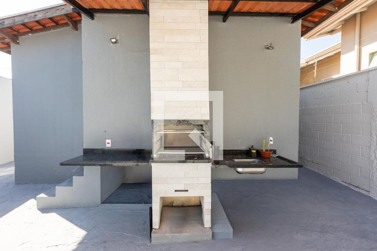 Casa à Venda - Jardim Planalto, 3 Quartos,  255 m2 em , Campinas - sp | SoloBR