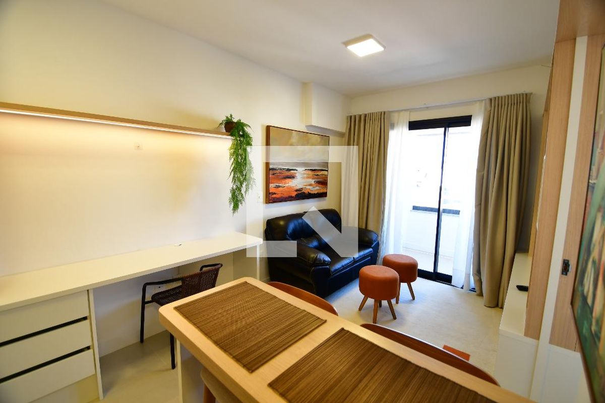 Apartamento à Venda - Bosque, 1 Quarto,  45 m2 em , Campinas - sp | SoloBR