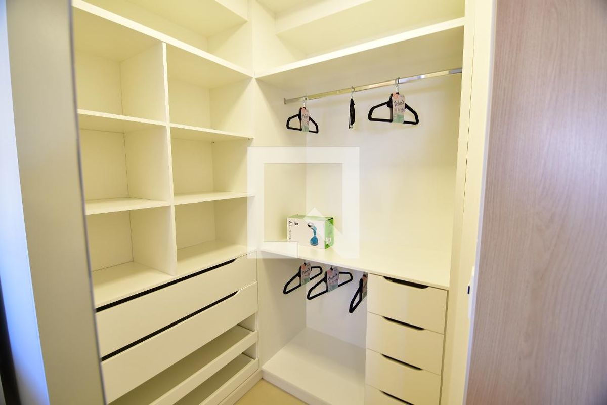 Apartamento à Venda - Bosque, 1 Quarto,  45 m2 em , Campinas - sp | SoloBR