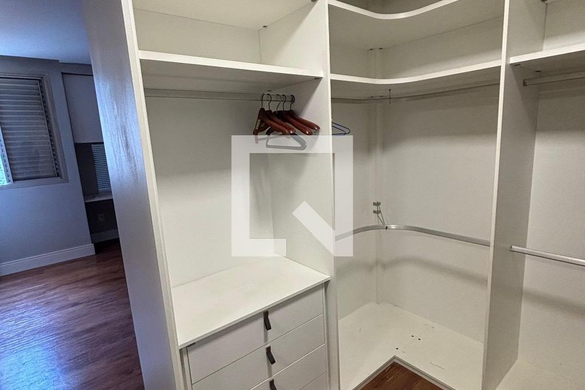 Apartamento à Venda - Jardim Flamboyant, 2 Quartos,  150 m2 em , Campinas - sp | SoloBR
