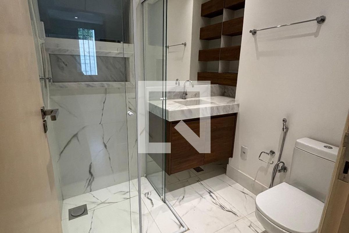Apartamento à Venda - Jardim Flamboyant, 2 Quartos,  150 m2 em , Campinas - sp | SoloBR