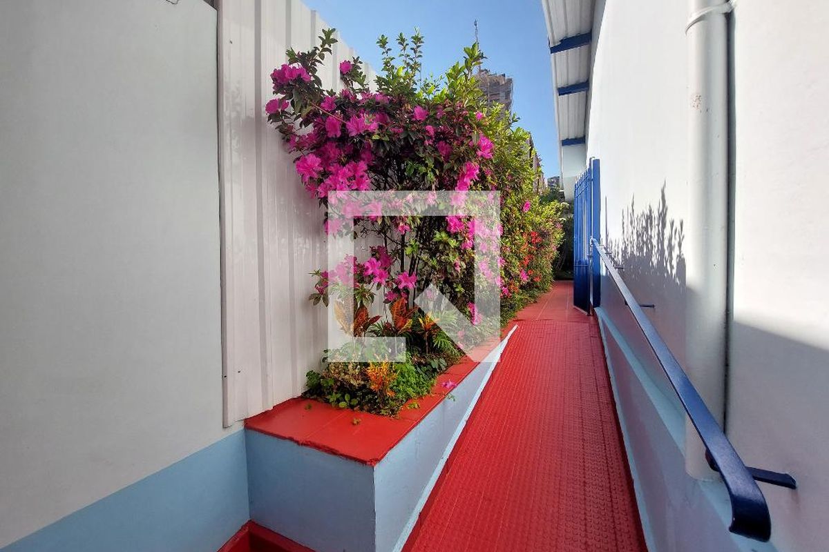 Casa, 3 quartos, 215 m² - Foto 30