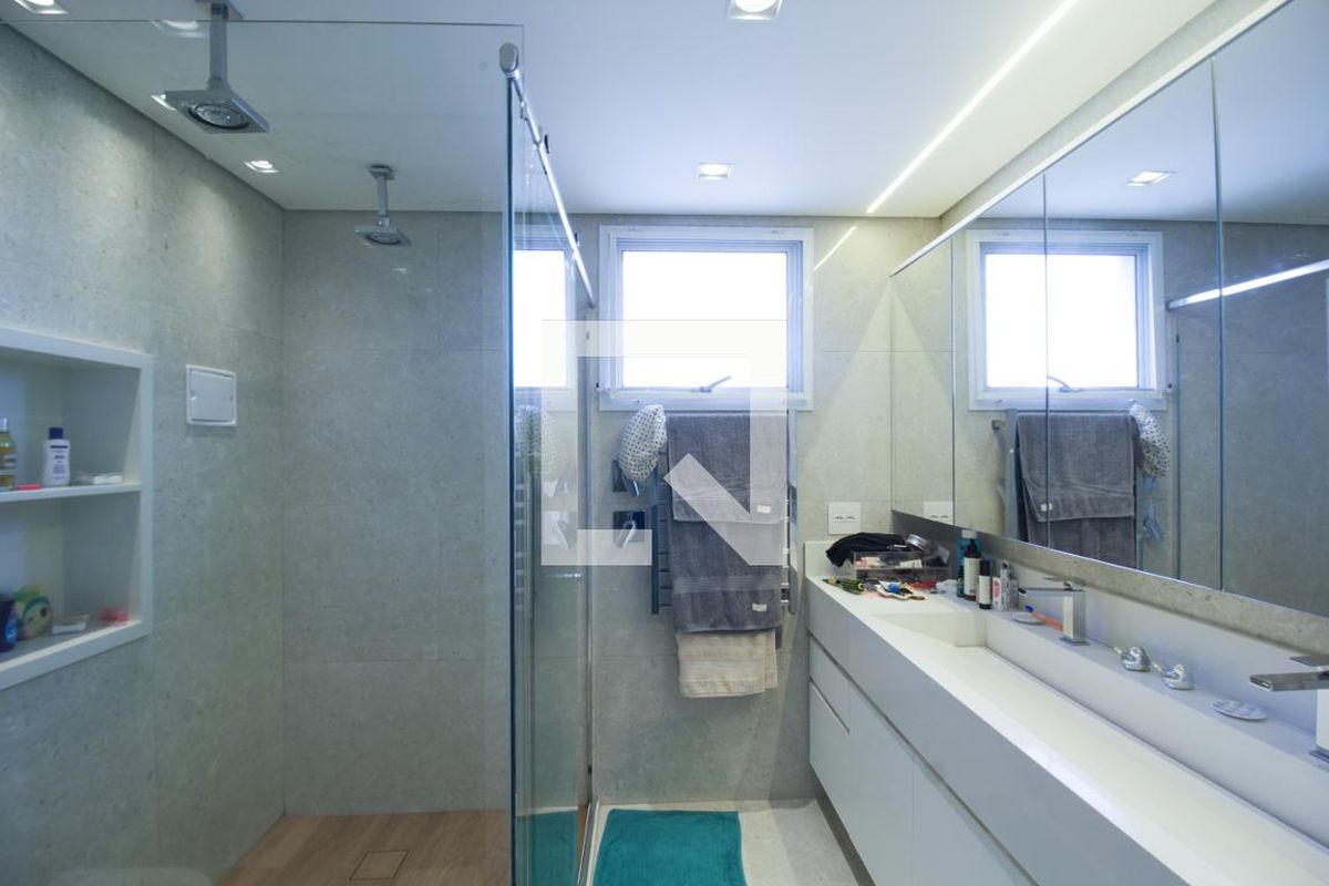 Apartamento, 3 quartos, 187 m² - Foto 52