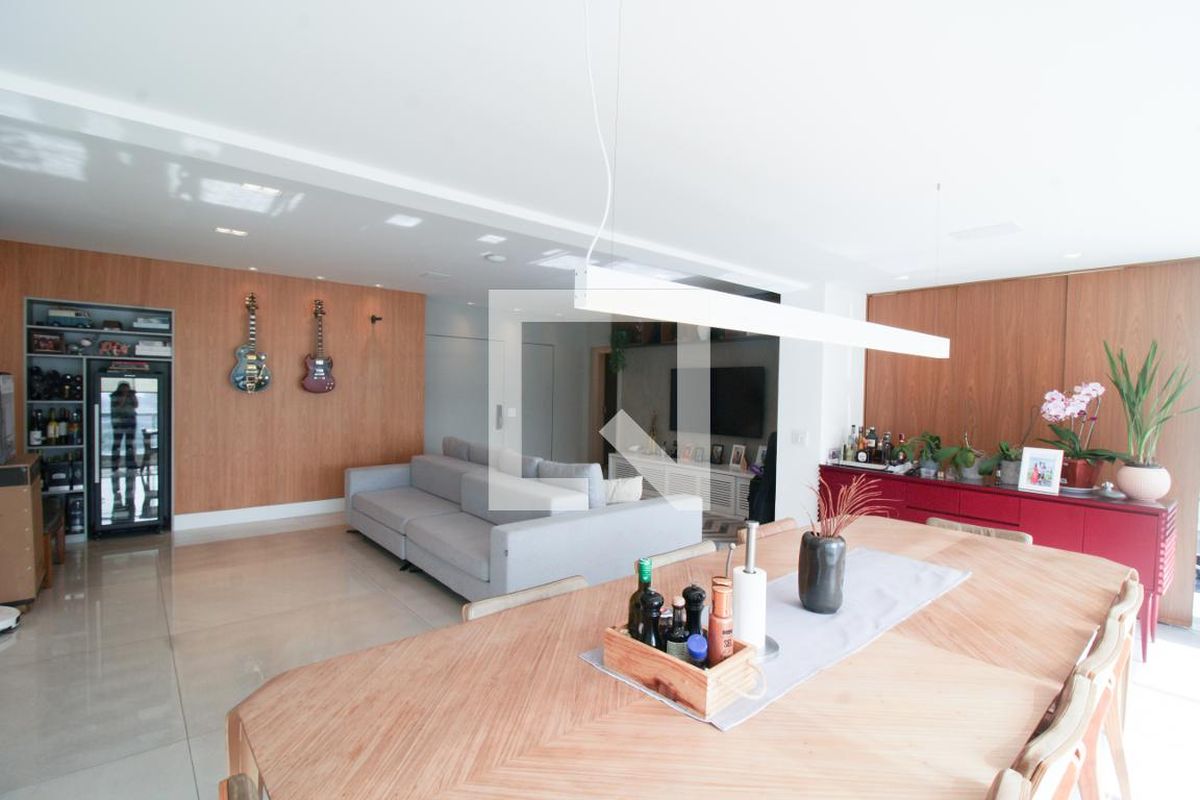 Apartamento, 3 quartos, 187 m² - Foto 2