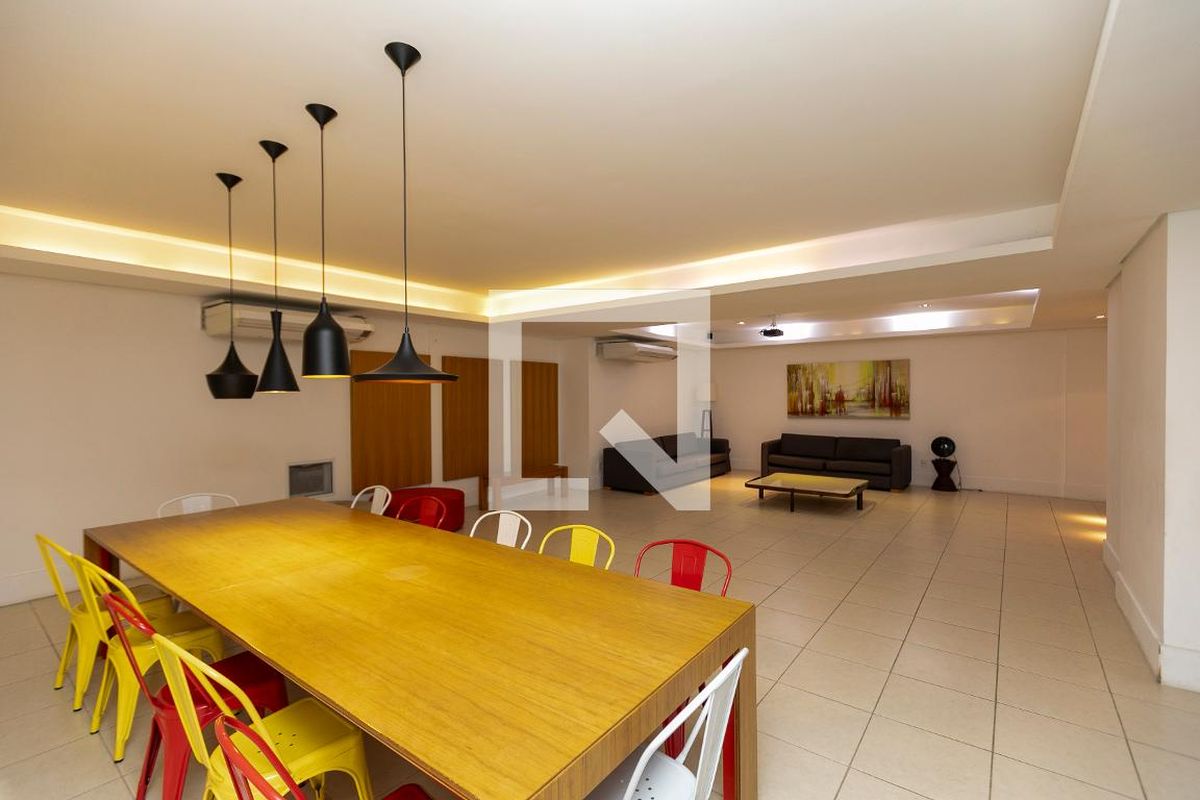 Apartamento à Venda - Centro, 2 Quartos,  65 m2 em , Campinas - sp | SoloBR