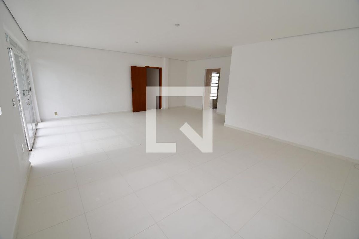 Casa à Venda - Lot. Alphaville Campinas, 3 Quartos,  235 m2 em , Campinas - sp | SoloBR