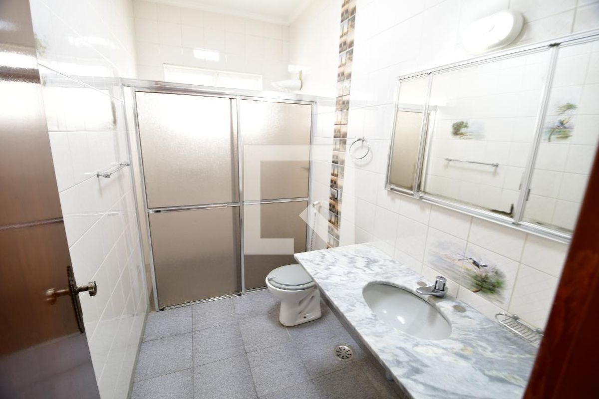 Casa à Venda - Lot. Alphaville Campinas, 3 Quartos,  235 m2 em , Campinas - sp | SoloBR