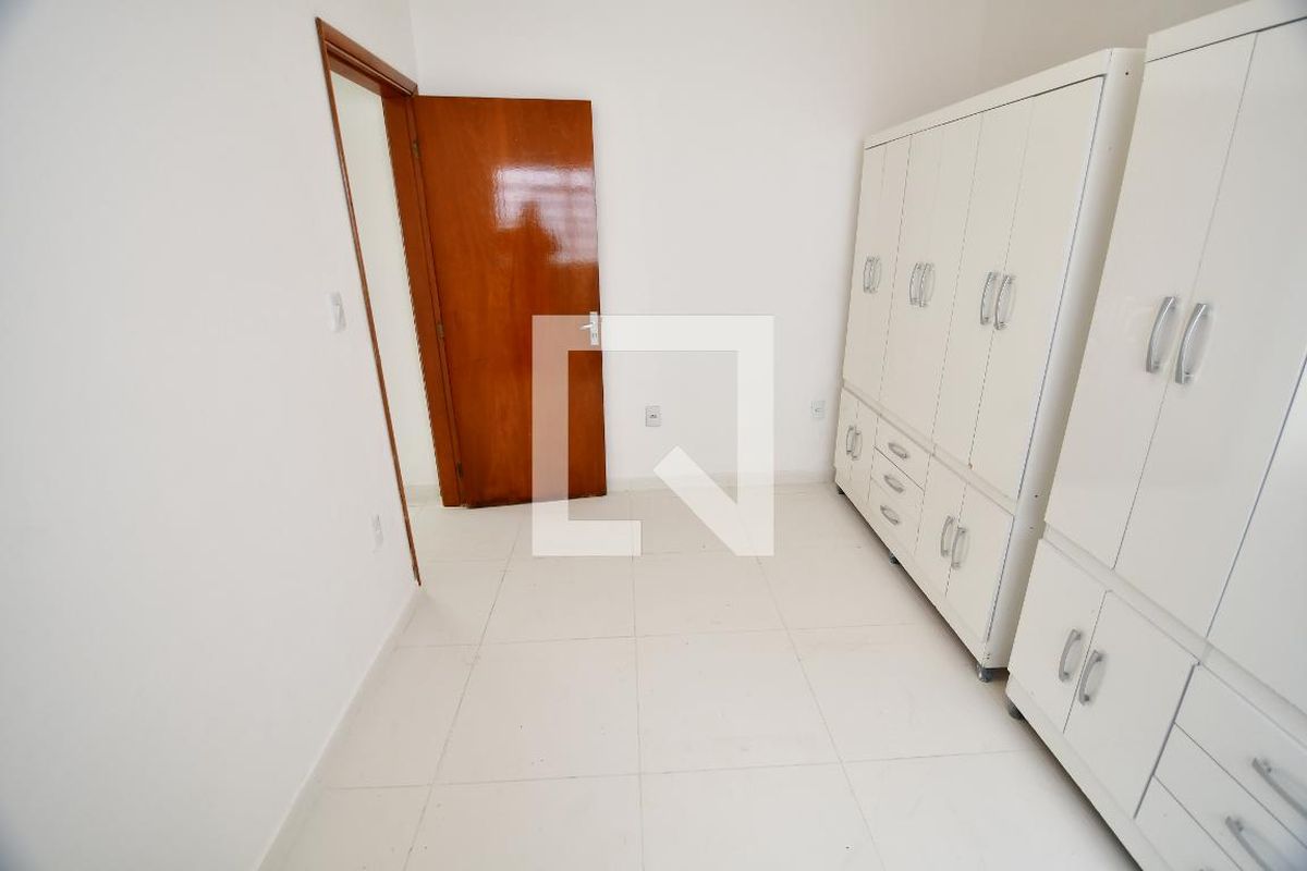 Casa à Venda - Lot. Alphaville Campinas, 3 Quartos,  235 m2 em , Campinas - sp | SoloBR