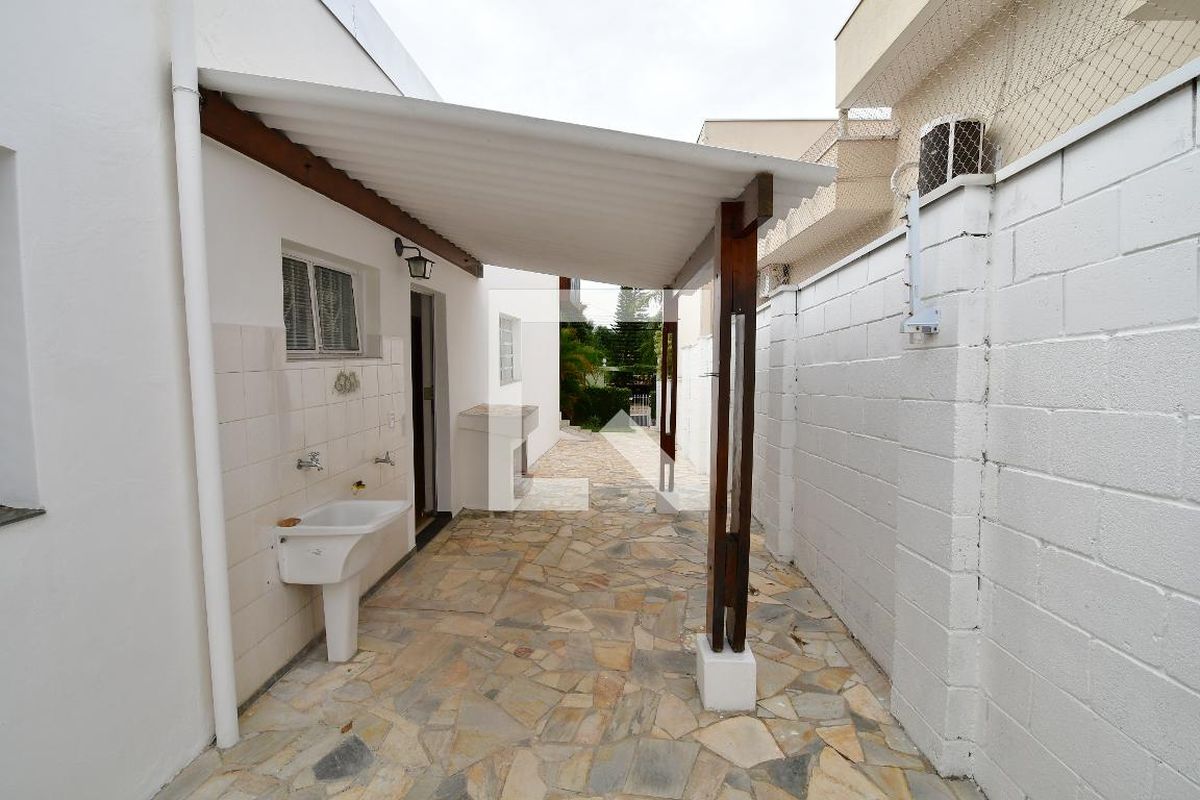 Casa à Venda - Lot. Alphaville Campinas, 3 Quartos,  235 m2 em , Campinas - sp | SoloBR